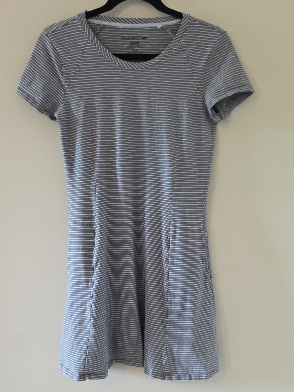 Toad&Co Grey & White Striped Short Sleeve Mini Dress